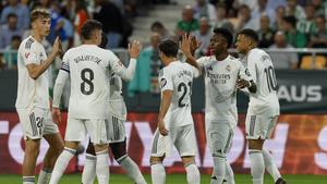 Mnogi ga vide na klupi Real Madrida, a legenda kluba poručuje: "On je završena priča!"